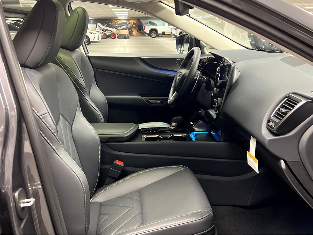 2026 Lexus NX 450h+ Luxury