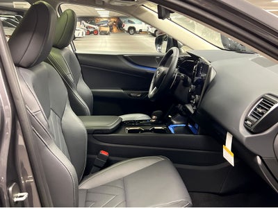 2026 Lexus NX 450h+ Luxury