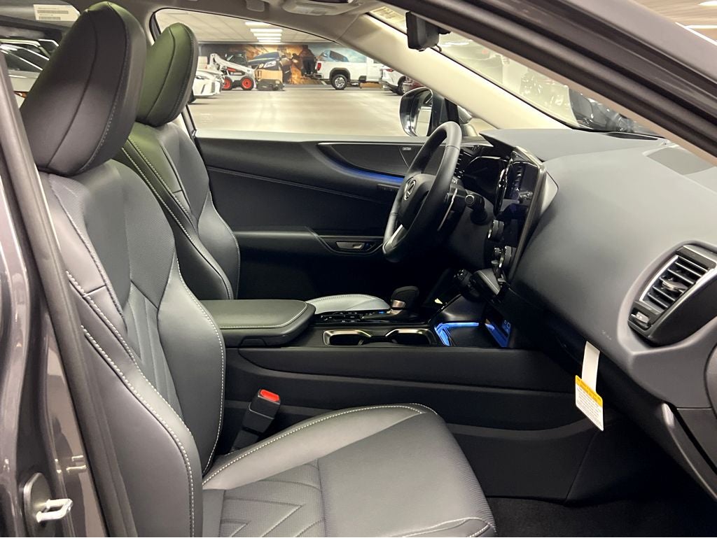 2026 Lexus NX 450h+ Luxury
