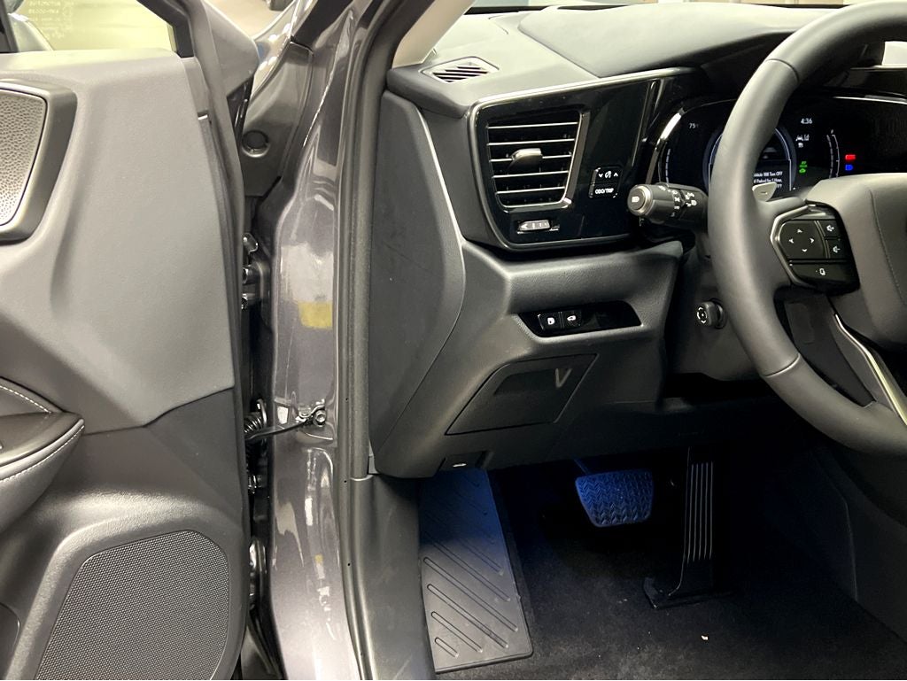 2026 Lexus NX 450h+ Luxury