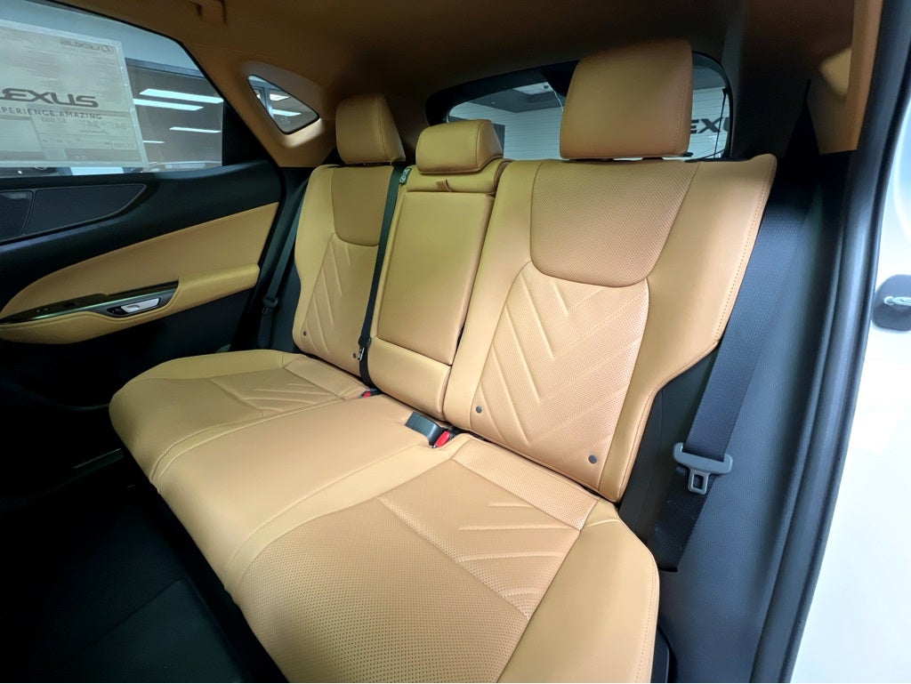 2026 Lexus NX 450h+ Luxury