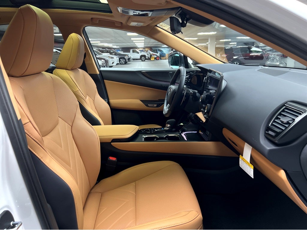 2026 Lexus NX 450h+ Luxury