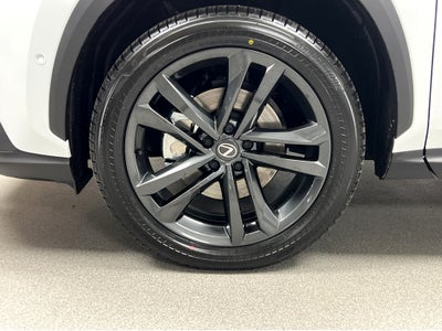 2026 Lexus NX 450h+ Luxury