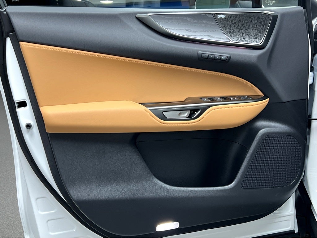 2026 Lexus NX 450h+ Luxury