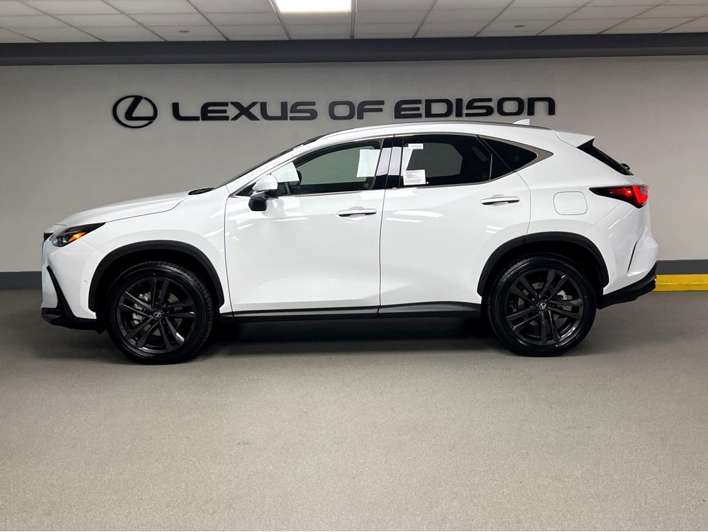 2026 Lexus NX 450h+ Luxury
