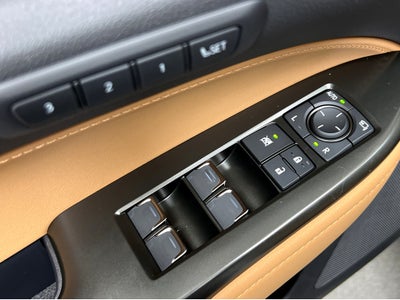 2026 Lexus NX 450h+ Luxury