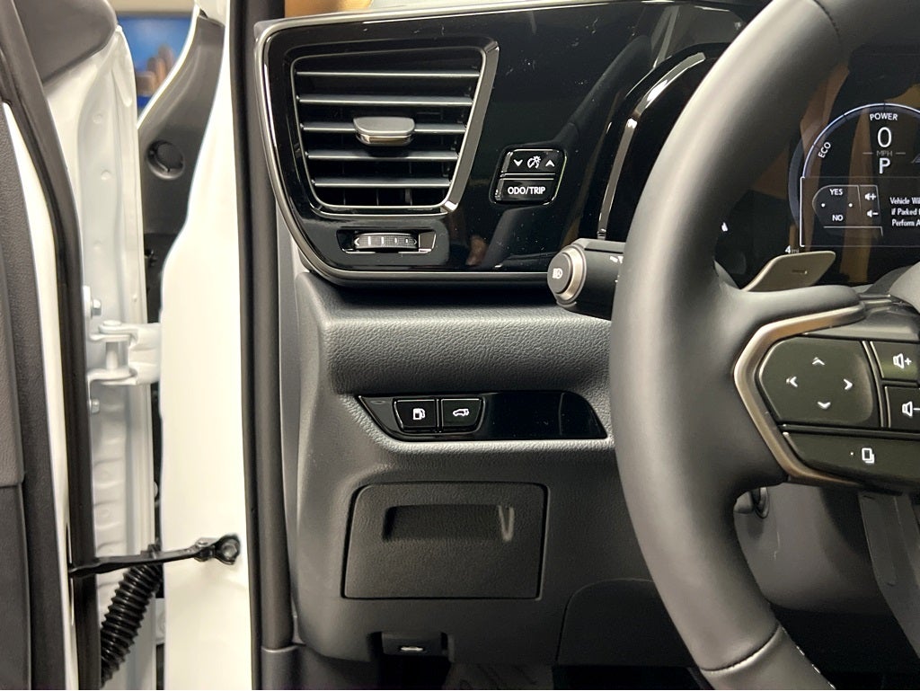 2026 Lexus NX 450h+ Luxury