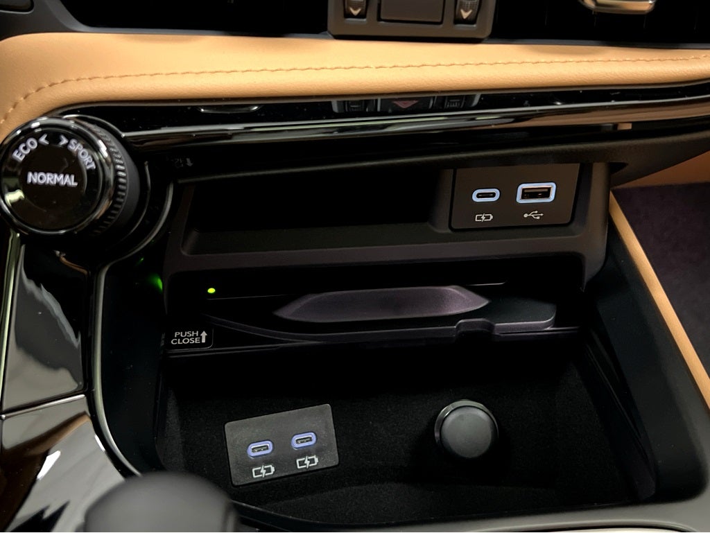 2026 Lexus NX 450h+ Luxury