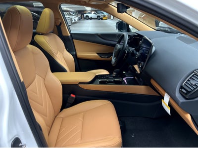 2026 Lexus NX 450h+ Luxury