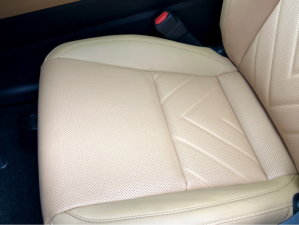 2026 Lexus NX 450h+ Luxury