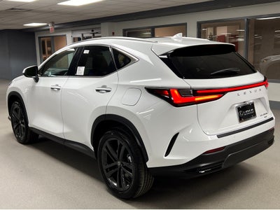 2026 Lexus NX 450h+ Luxury