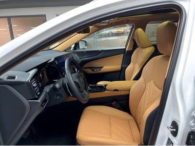 2026 Lexus NX 450h+ Luxury