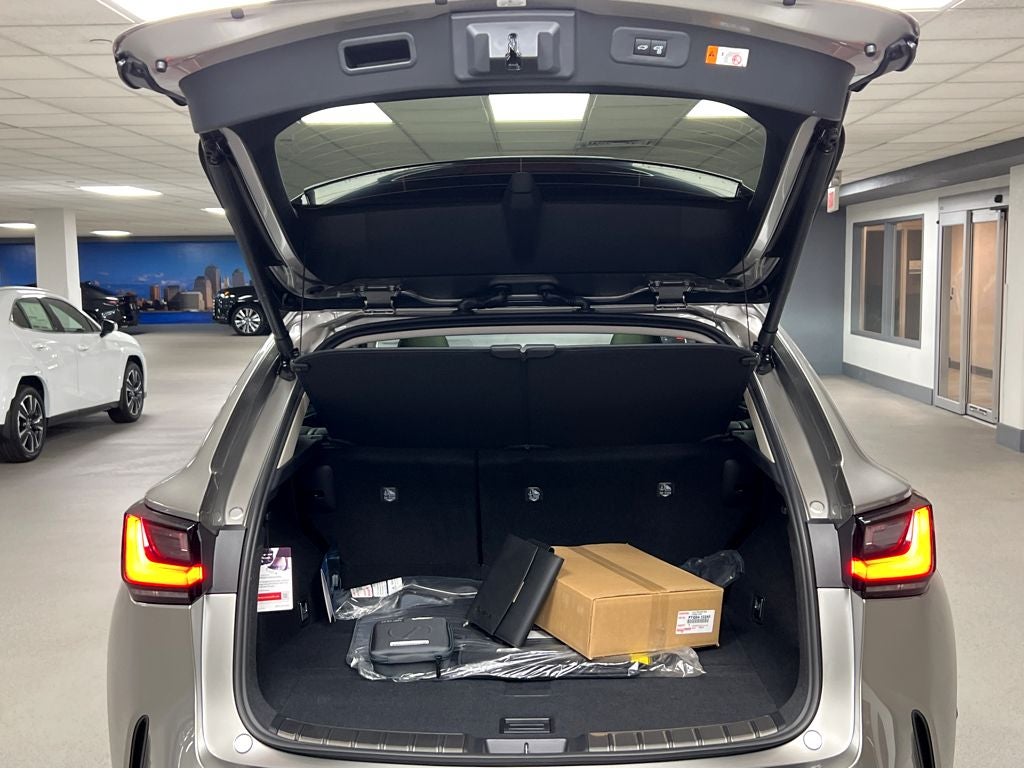 2026 Lexus NX 450h+ Luxury
