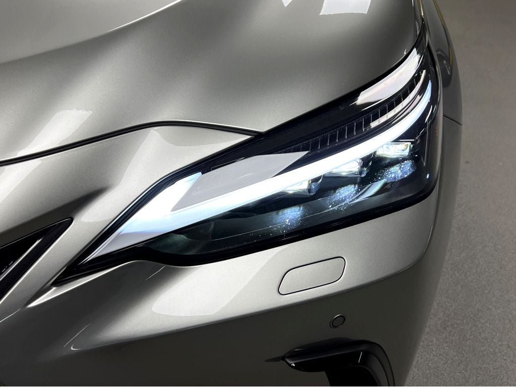 2026 Lexus NX 450h+ Luxury