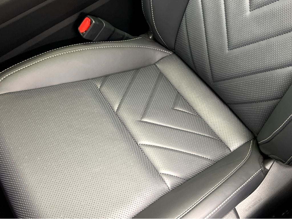 2026 Lexus NX 450h+ Luxury