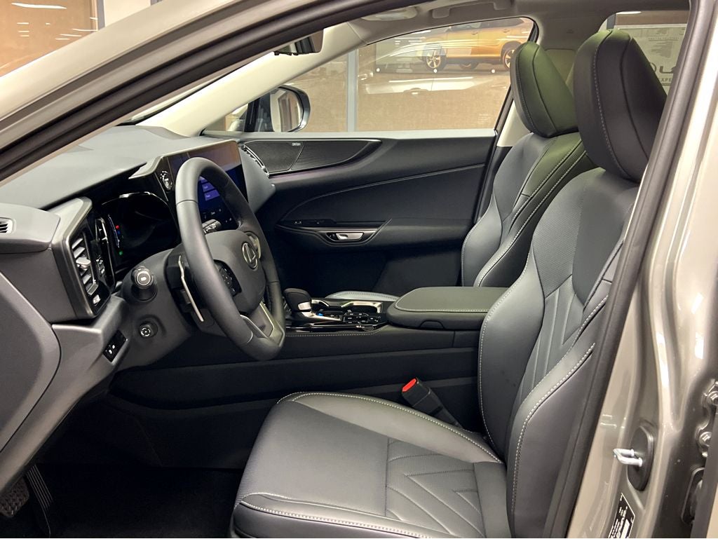 2026 Lexus NX 450h+ Luxury