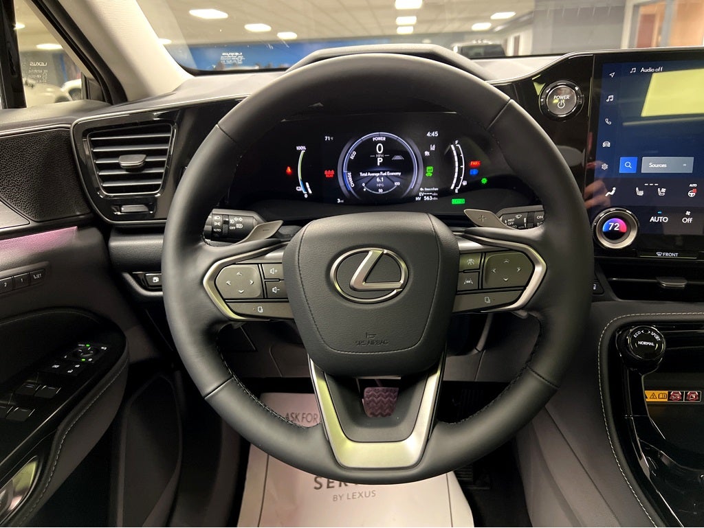 2026 Lexus NX 450h+ Luxury