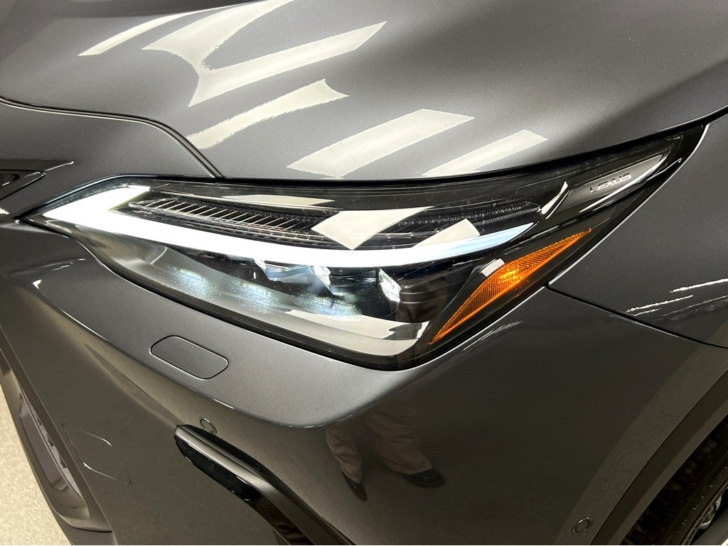 2026 Lexus NX 450h+ Luxury