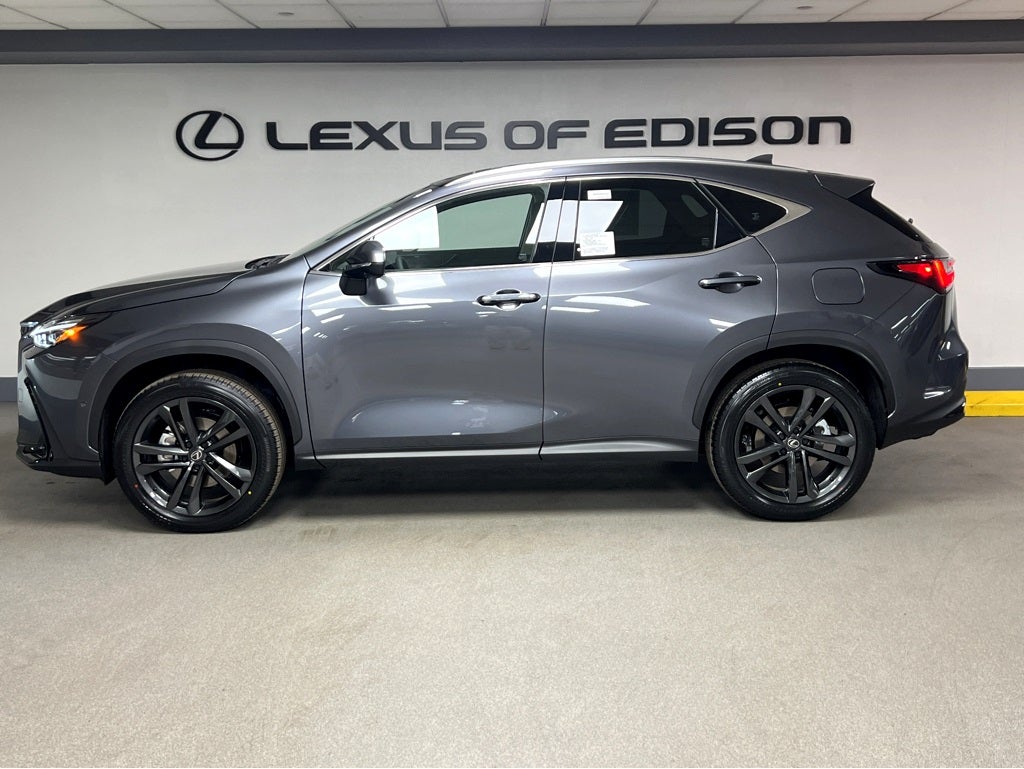 2026 Lexus NX 450h+ Luxury