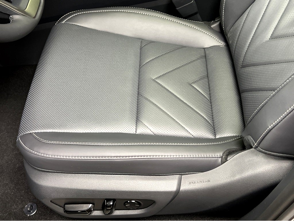 2026 Lexus NX 450h+ Luxury