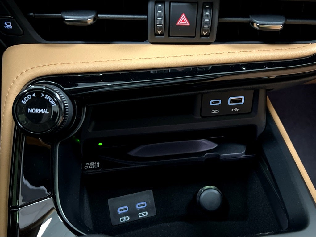 2026 Lexus NX 450h+ Luxury