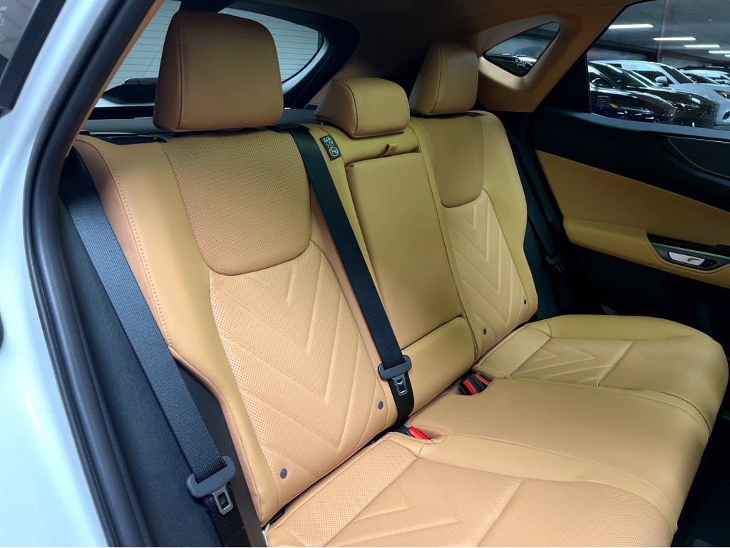 2026 Lexus NX 450h+ Luxury