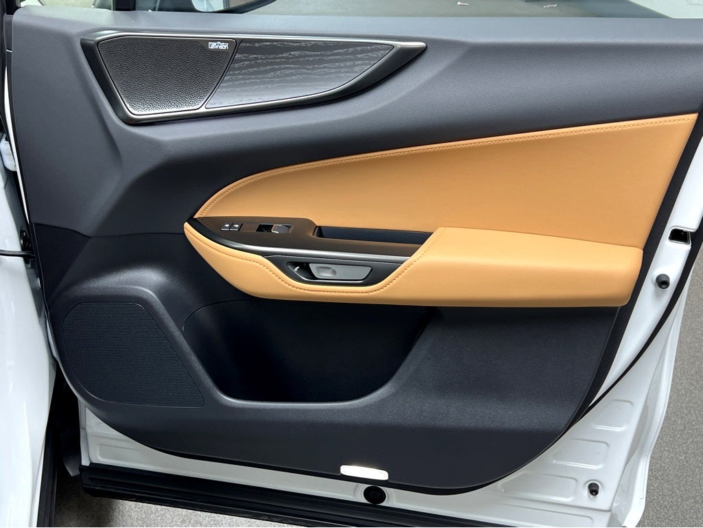 2026 Lexus NX 450h+ Luxury