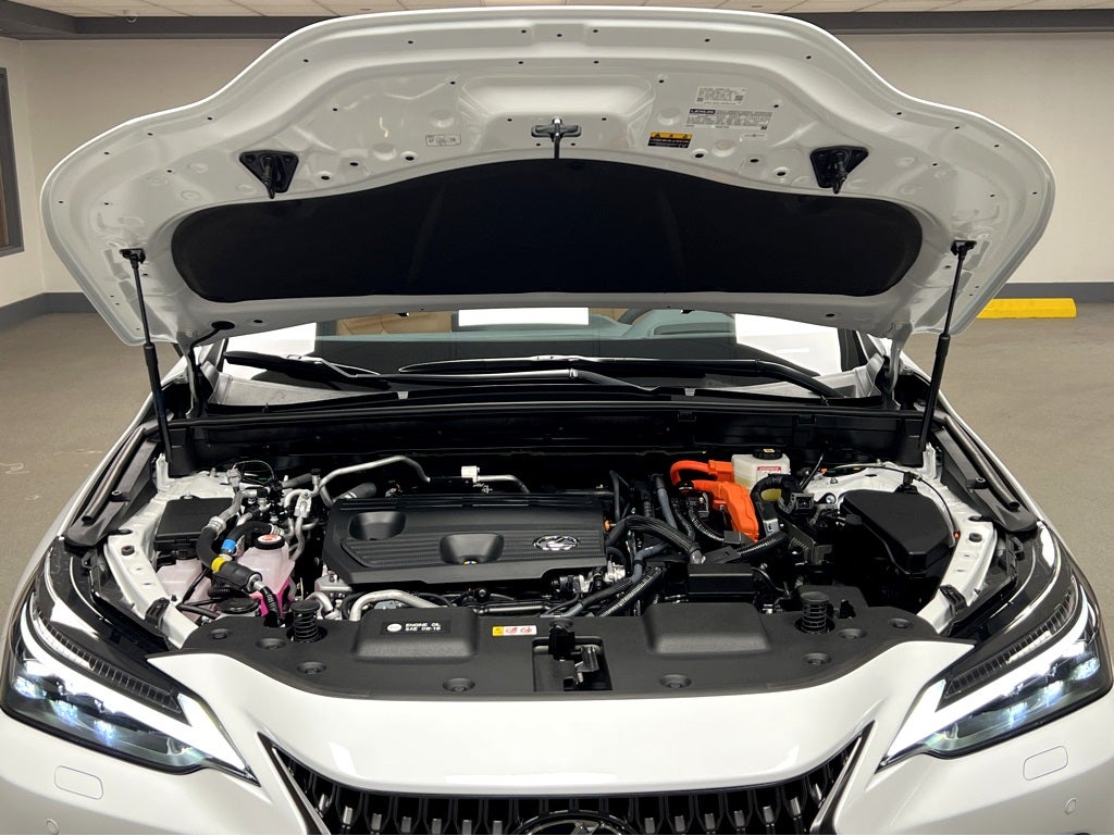 2026 Lexus NX 450h+ Luxury