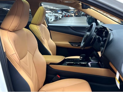 2026 Lexus NX 450h+ Luxury