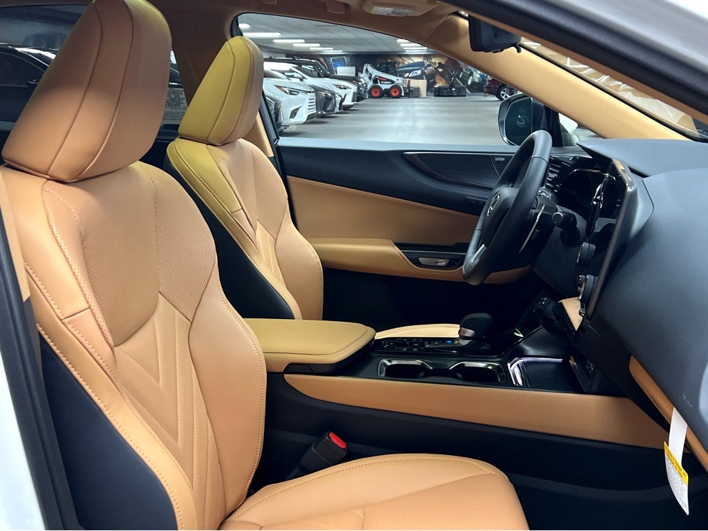 2026 Lexus NX 450h+ Luxury