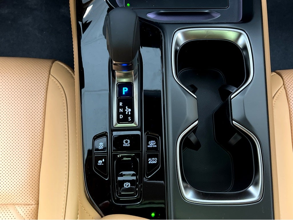 2026 Lexus NX 450h+ Luxury