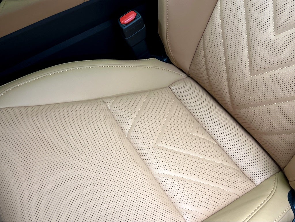 2026 Lexus NX 450h+ Luxury