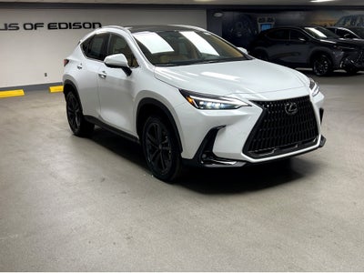 2026 Lexus NX 450h+ Luxury