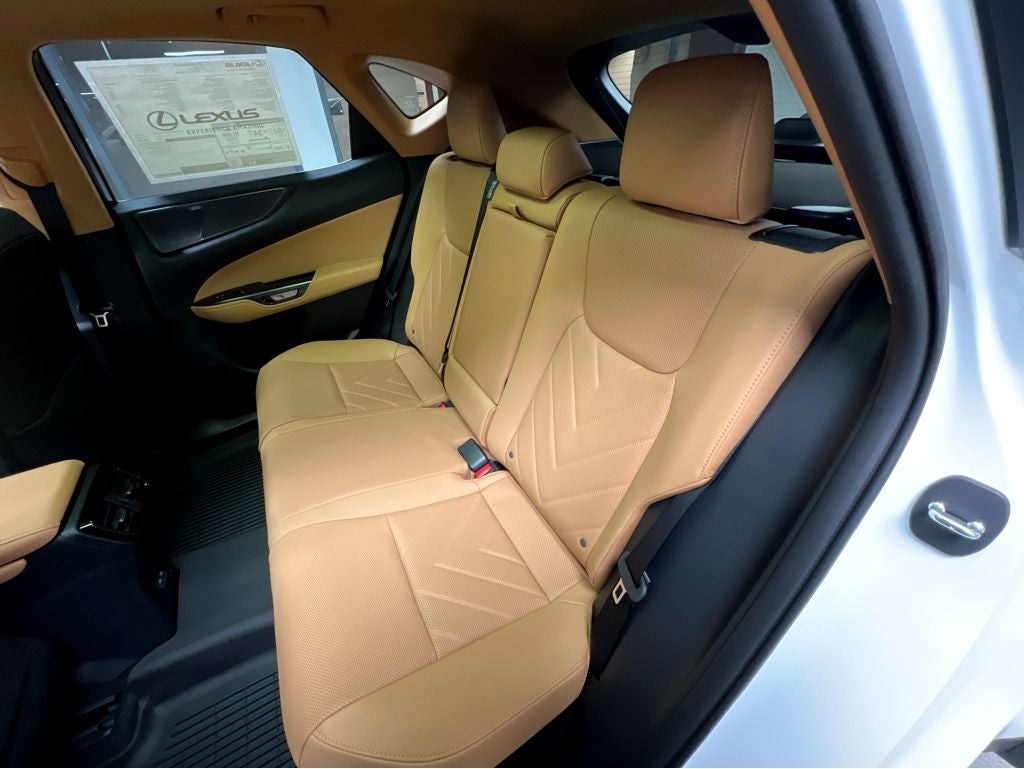 2026 Lexus NX 450h+ Luxury