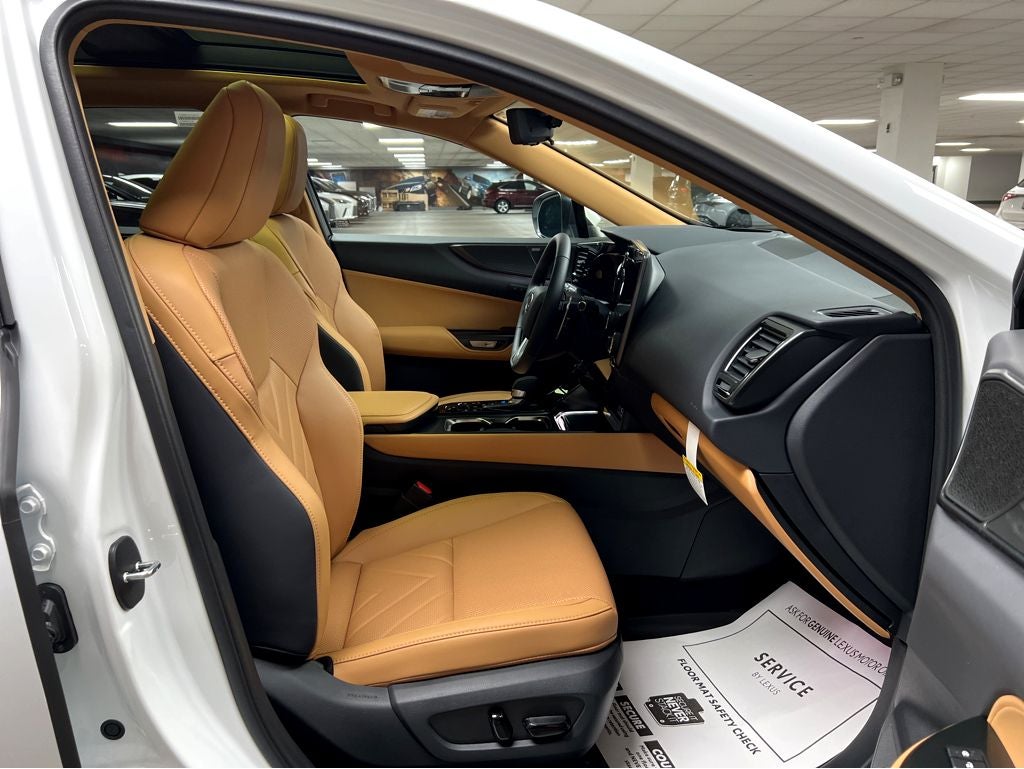 2026 Lexus NX 450h+ Luxury