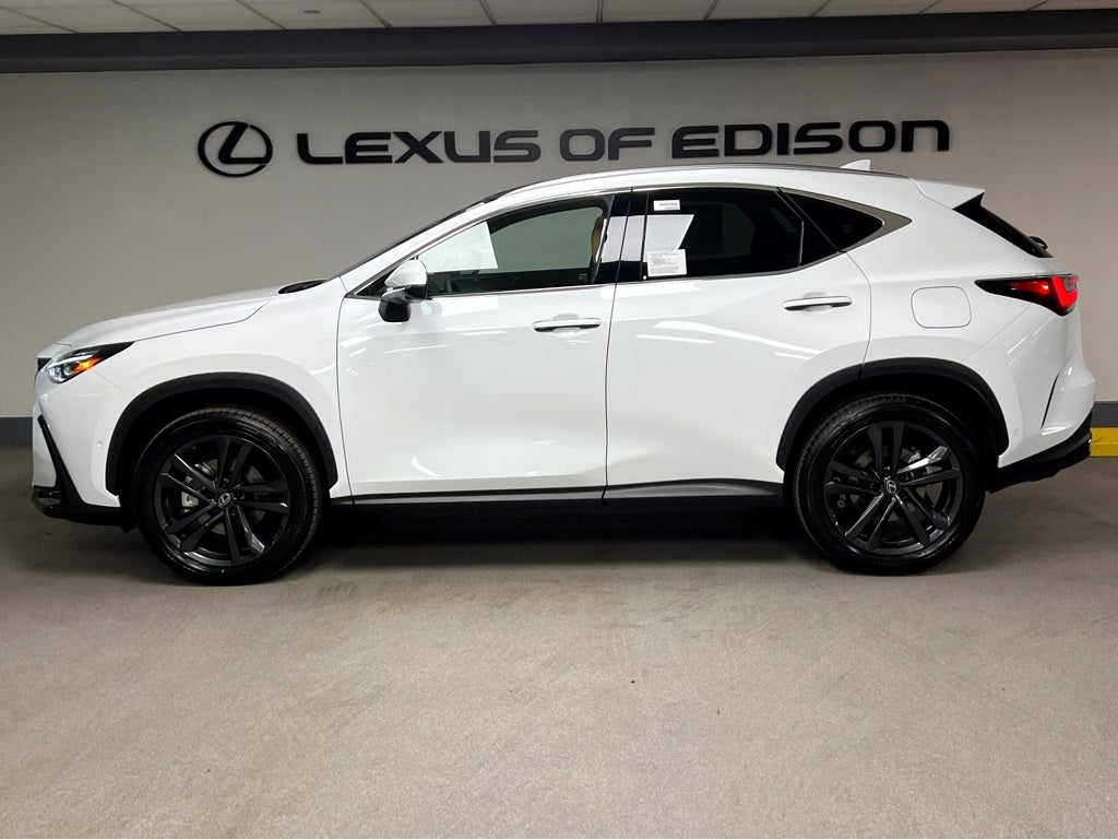 2026 Lexus NX 450h+ Luxury