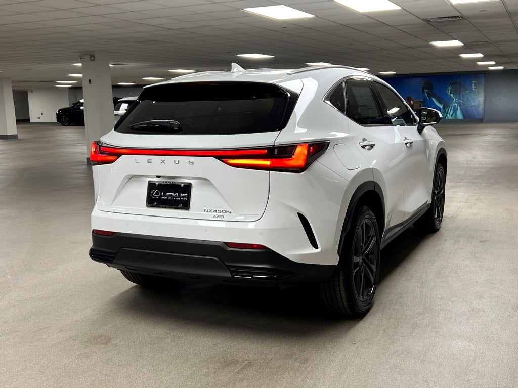 2026 Lexus NX 450h+ Luxury