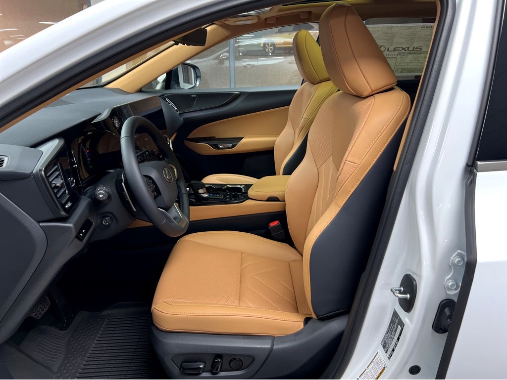 2026 Lexus NX 450h+ Luxury