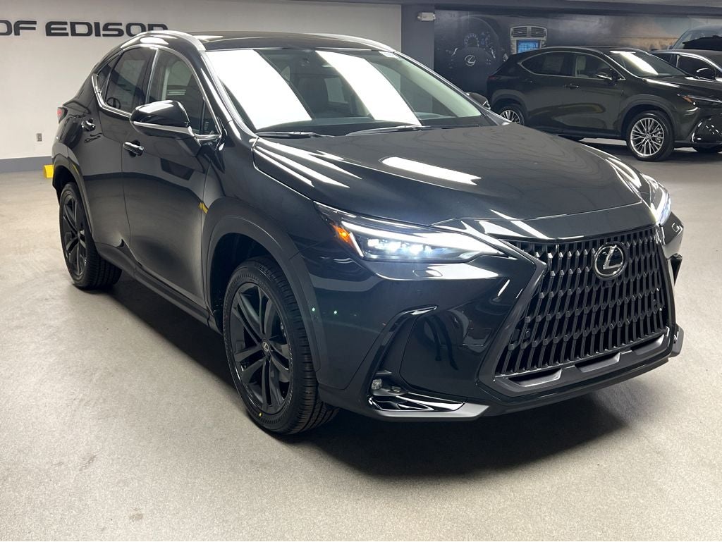 2026 Lexus NX 450h+ Luxury