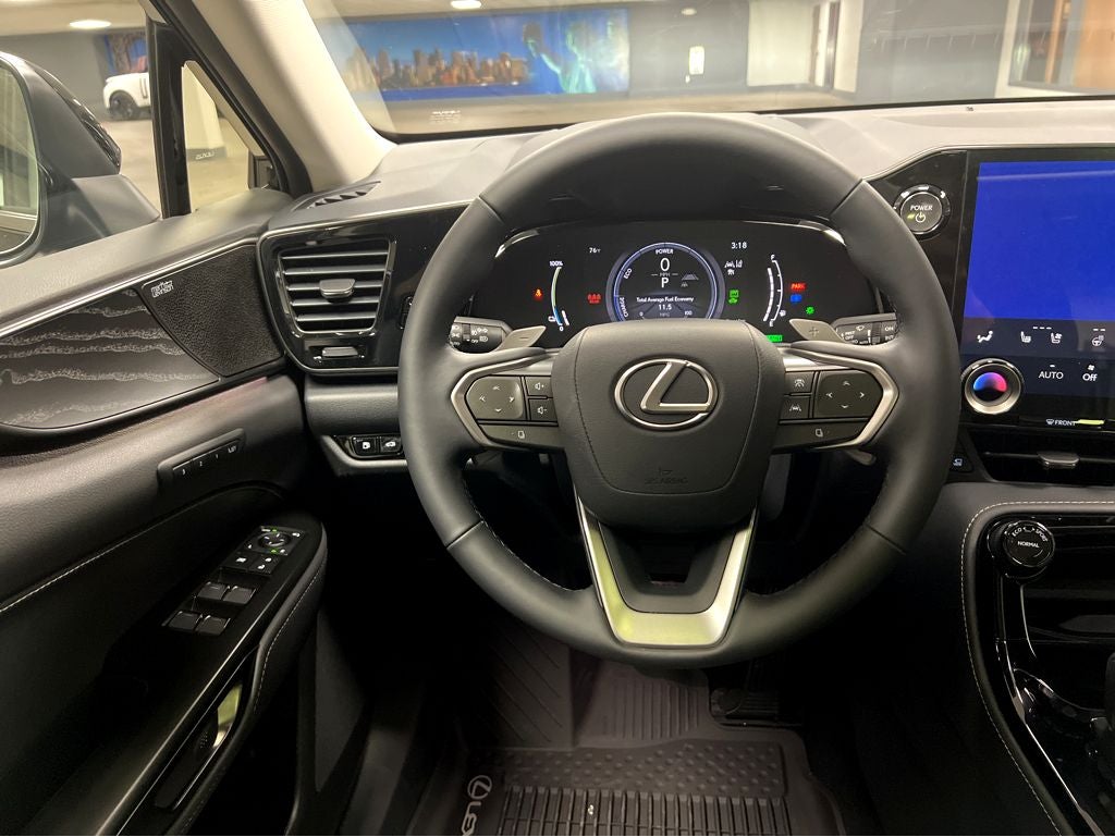 2026 Lexus NX 450h+ Luxury