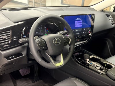 2026 Lexus NX 450h+ Luxury