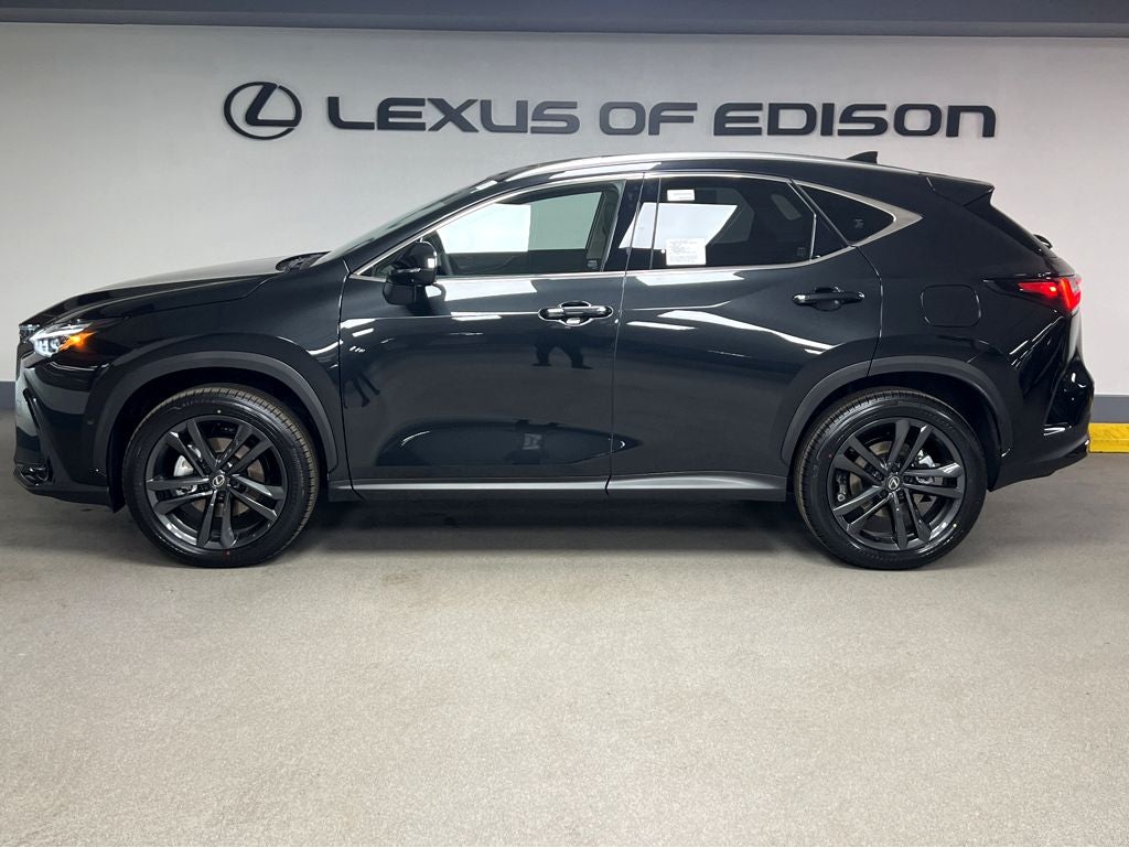 2026 Lexus NX 450h+ Luxury