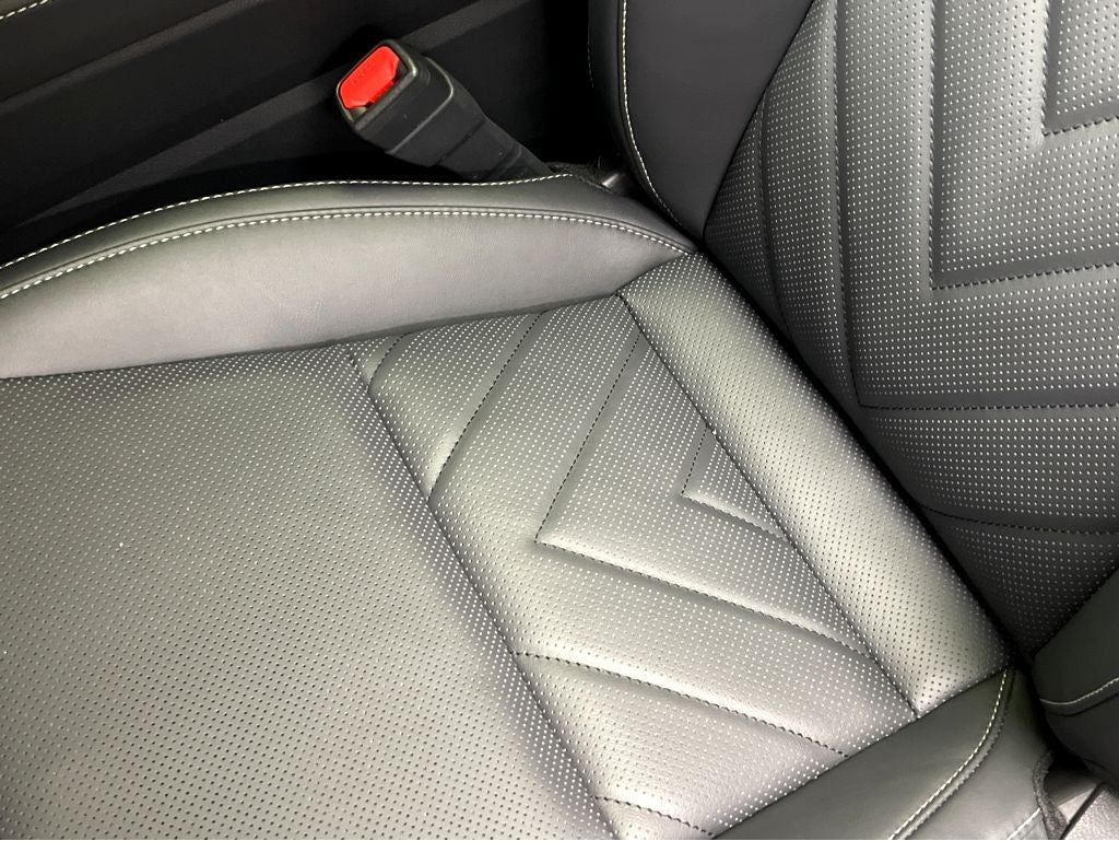 2026 Lexus NX 450h+ Luxury