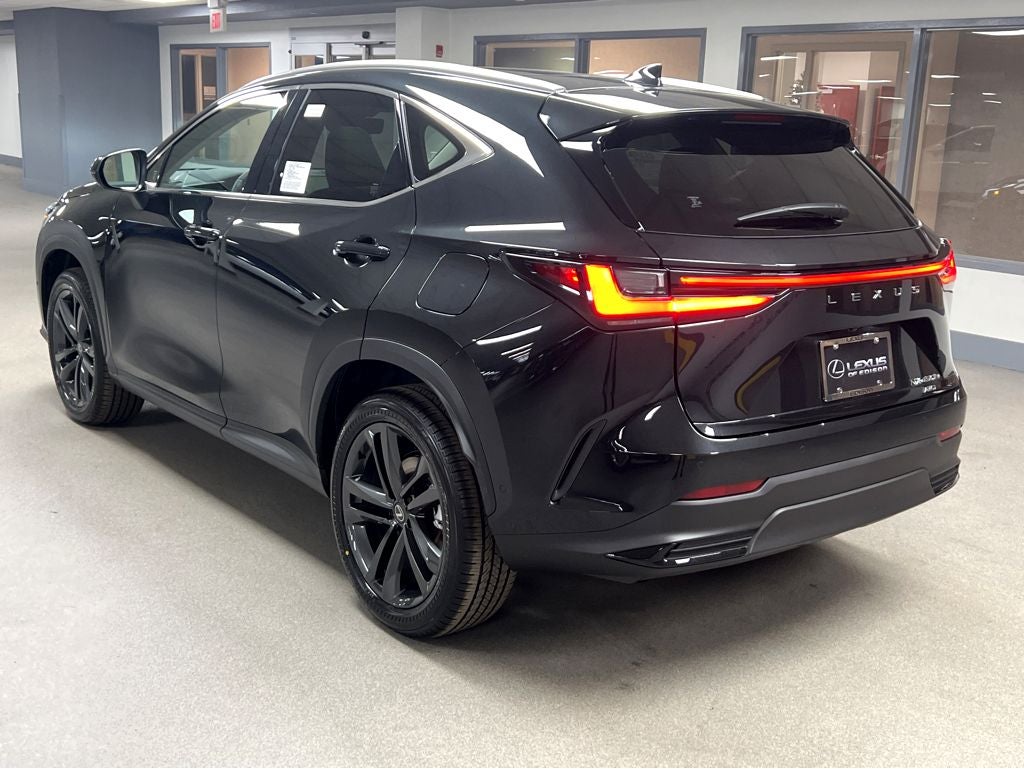 2026 Lexus NX 450h+ Luxury