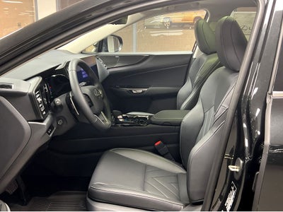 2026 Lexus NX 450h+ Luxury