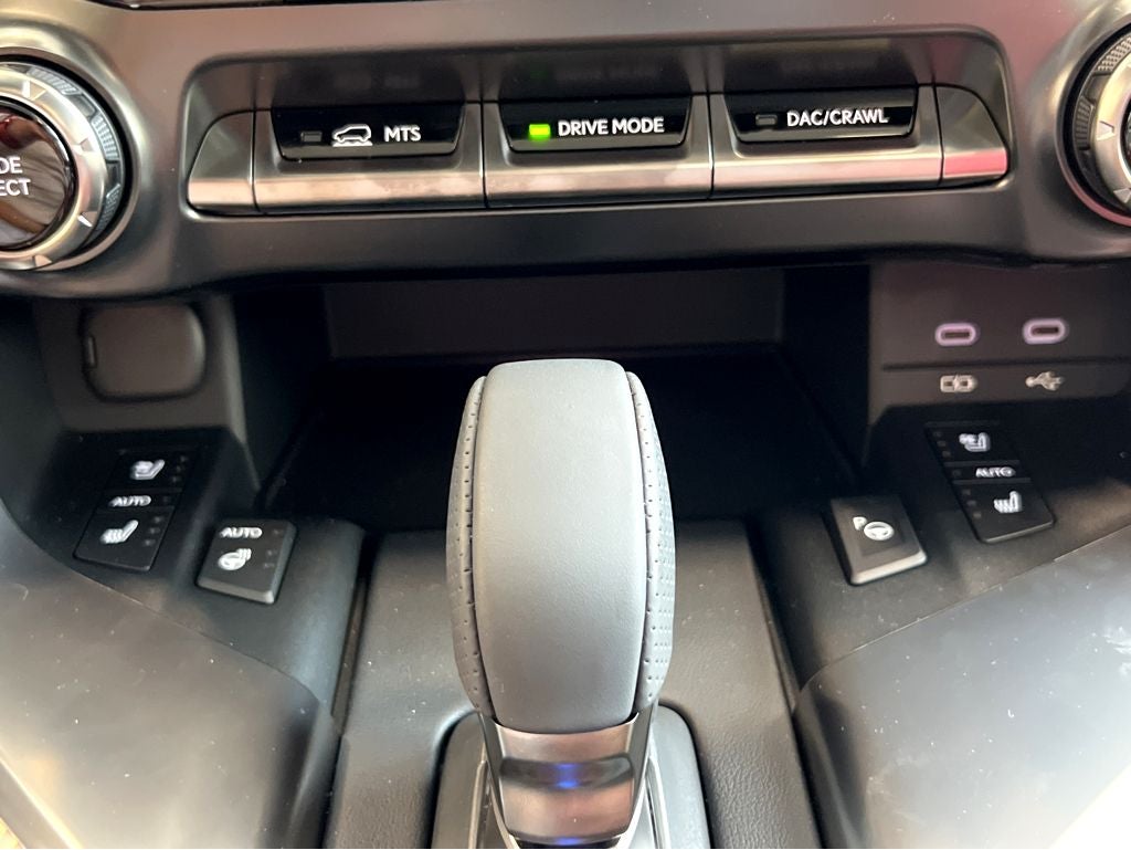 2026 Lexus LX 700h F SPORT