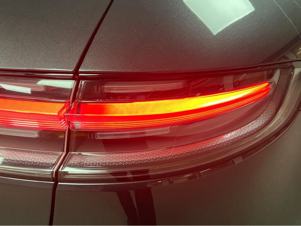 2023 Porsche Macan T